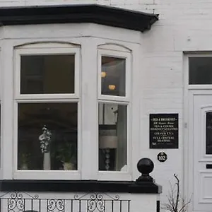 hazelgrove-guest-house.hotelsin-chester.com/